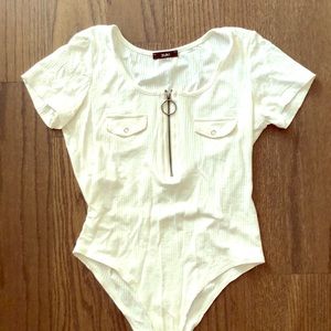 White zuiki body suit
